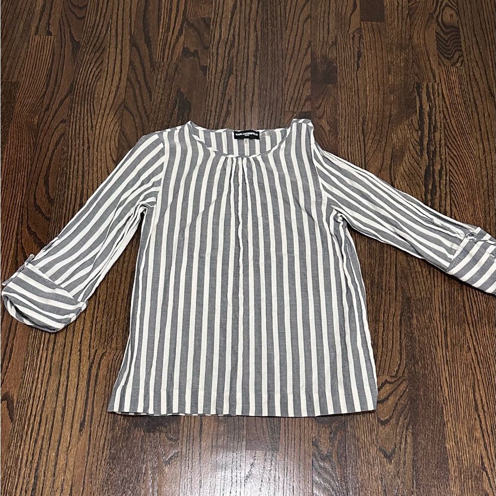 *Karl Lagerfeld Gray Stripe 3/4 Length Sleeve Blouse